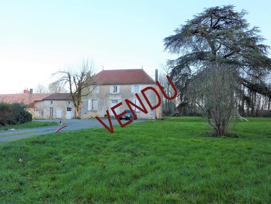 Vente Maison/Villa LA ROCHEFOUCAULD 16110 Charente FRANCE