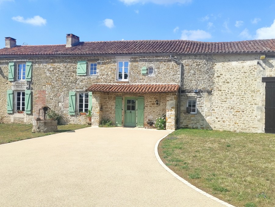 Vente Maison/Villa CHANTONNAY 85110 Vendée FRANCE