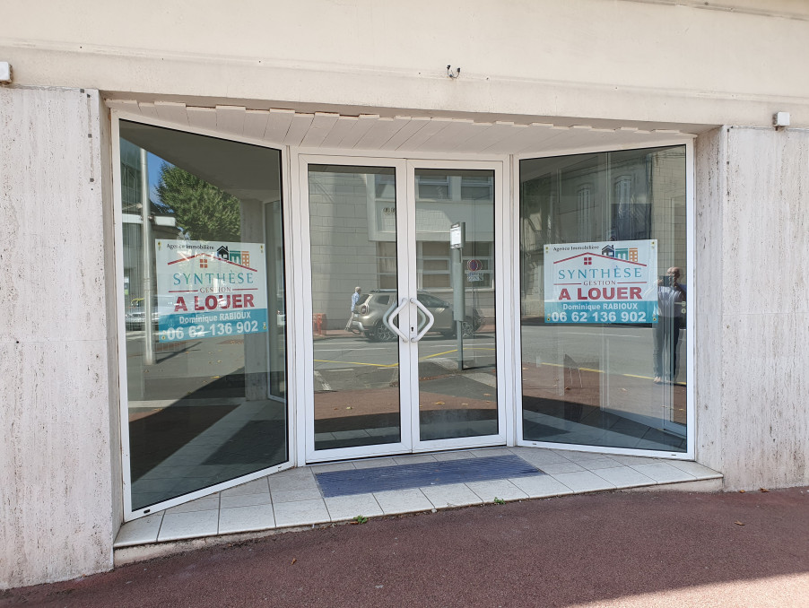 Vente Bureau/Local SAINTES 17100 Charente Maritime FRANCE