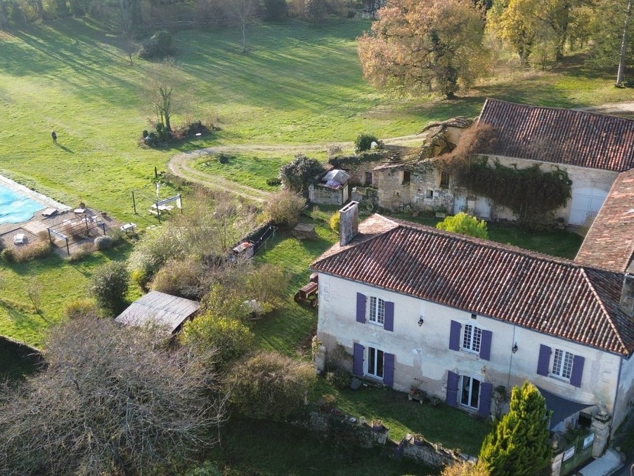 Vente Maison/Villa CHAMPAGNE ET FONTAINE 24320 Dordogne FRANCE