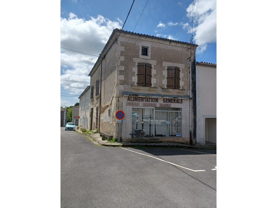 Vente Maison/Villa MONTBRON 16220 Charente FRANCE