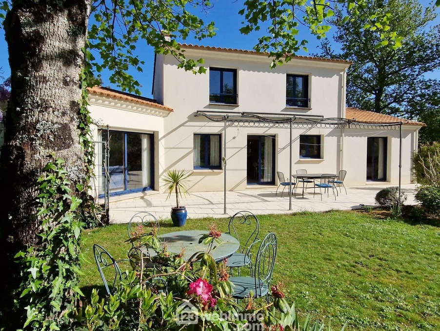 Vente Maison/Villa LA ROCHE-SUR-YON 85000 Vende FRANCE